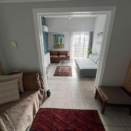 Maria'S Sunlit Apartment Пирей Экстерьер фото